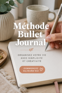Un Bullet Journal ouvert avec des notes colorées et des dessins.