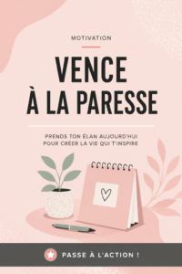 Vue panoramique de Vence, avec ses ruelles pittoresques et montagnes en arrière-plan.